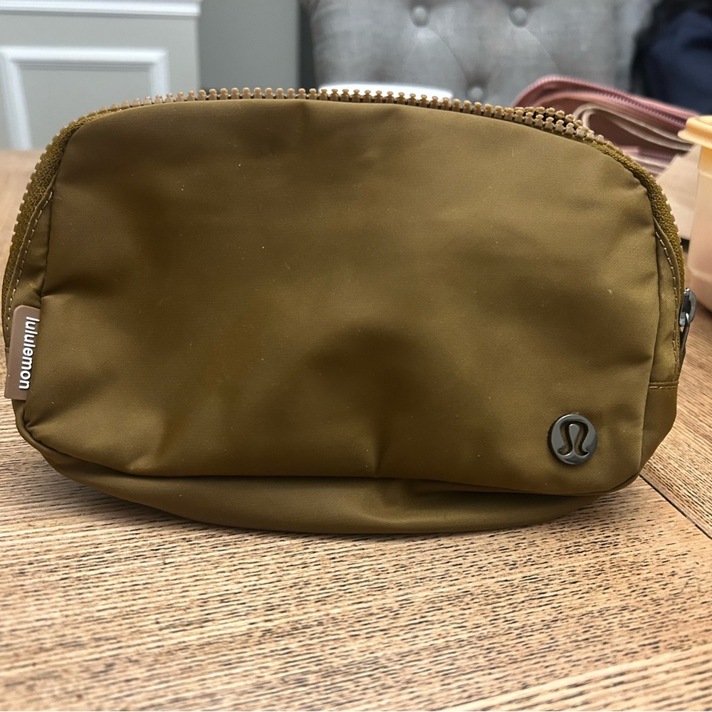 Lululemon belt bag